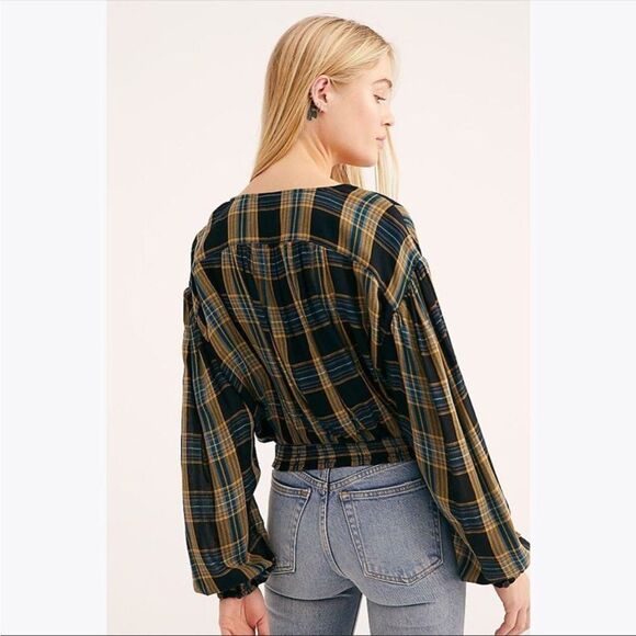 FREE PEOPLE | It’s The Good Life Cropped Plaid Flannel Top Women’s Size Small - Picture 2 of 14